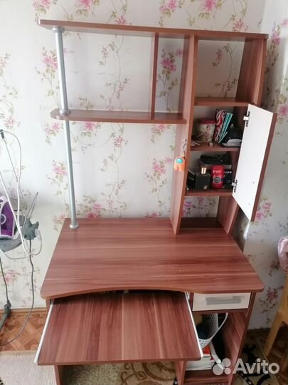 Компьютерный стол