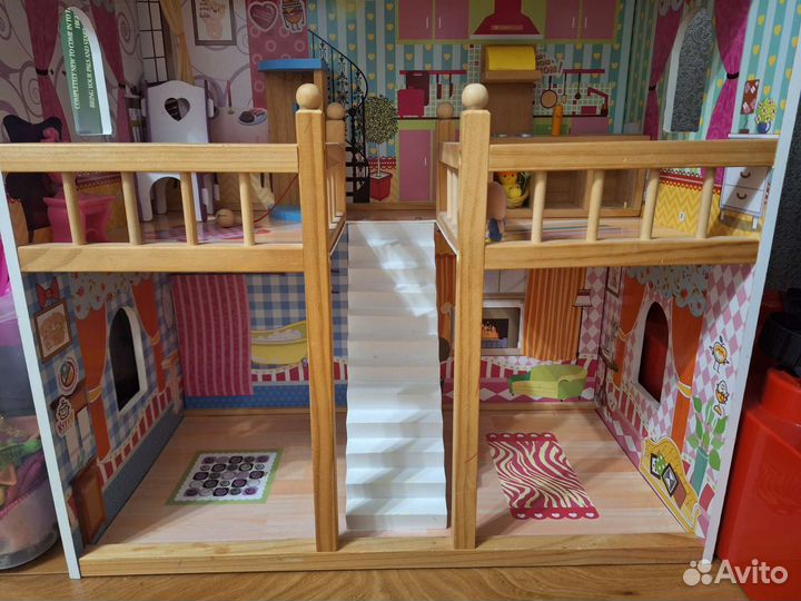 Домик кукольный