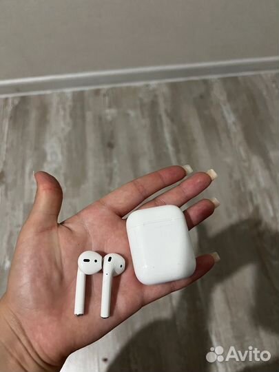 Airpods 1