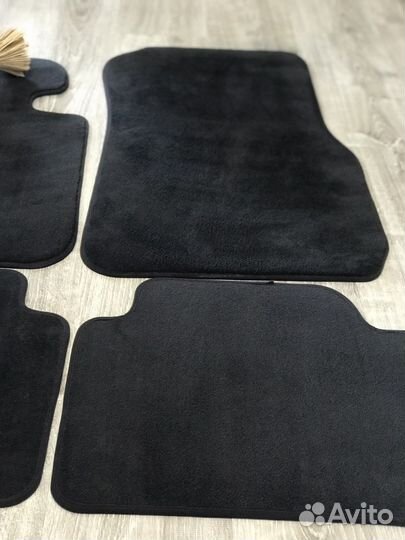 Автомобильные коврики BMW