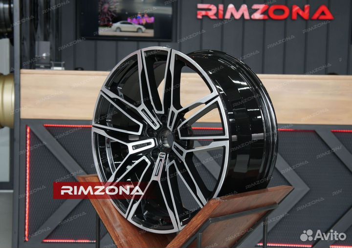 Кованые диски R22 на Bmw X7 G07