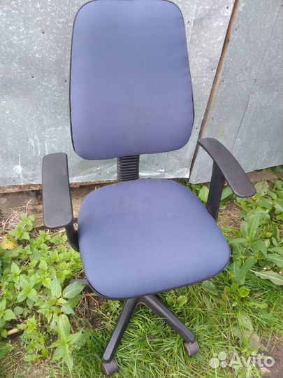 Компьютерное кресло