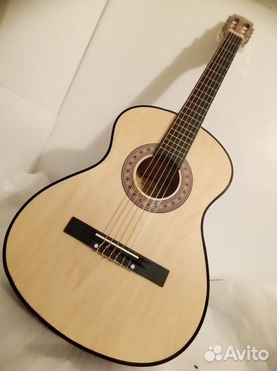 Классическая гитара 3/4, Новая MR