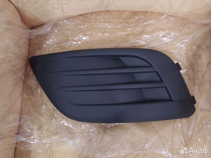 Заглушка на противотуманку. лада ларгус