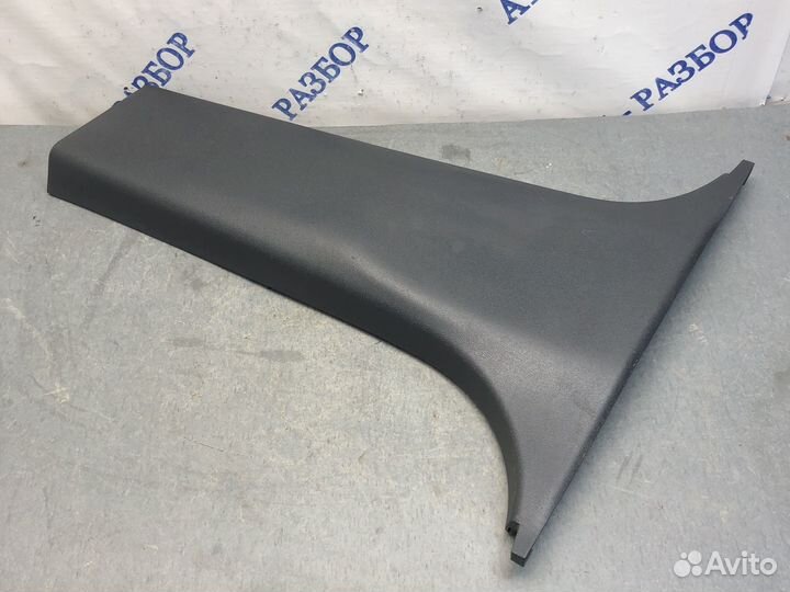 Обшивка ниж сред лев стойки Nissan Almera g15