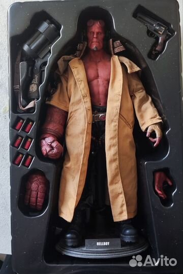 Hellboy Hot Toys Хеллбой Золотая армия