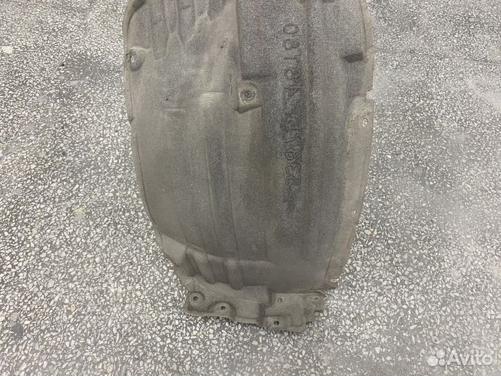 Подкрылок передний правый Lexus RX200t AGL20W