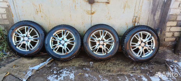 Колеса зимние 185 65 R15