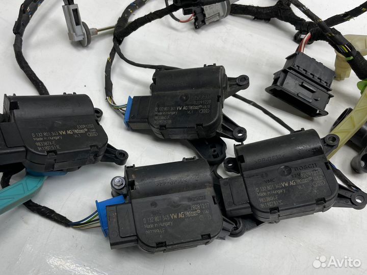 Сервопривод/проводка/коса печки Skoda Octavia A5