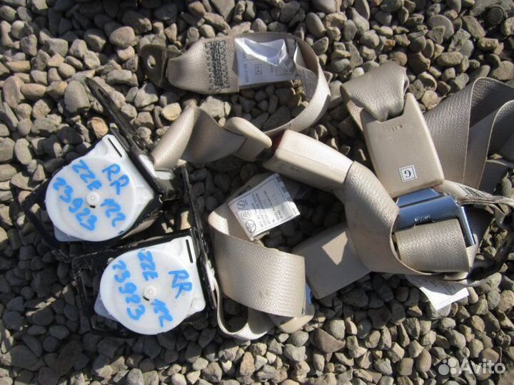 Ремень безопасности задний Toyota Allex ZZE122