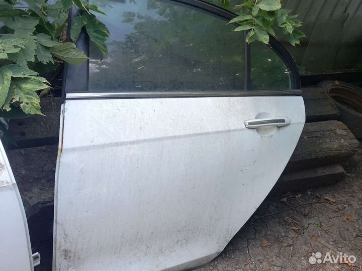 Geely emgrand ec7 двери