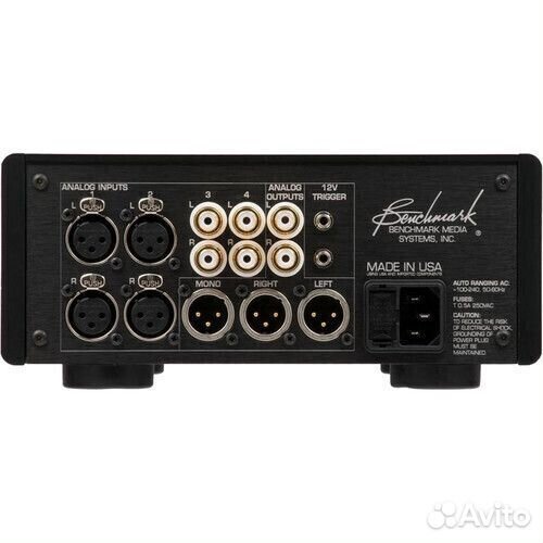 Benchmark LA4 Black w/remote