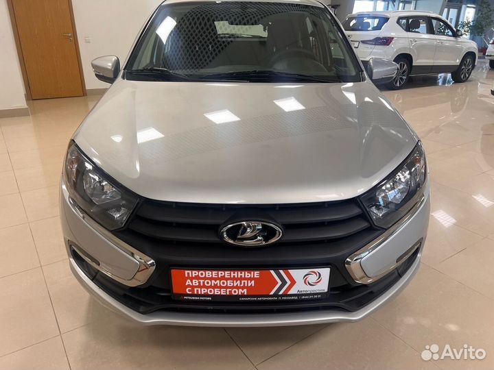 LADA Granta 1.6 МТ, 2018, 12 000 км