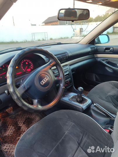 Audi A4 1.6 МТ, 1999, 332 500 км