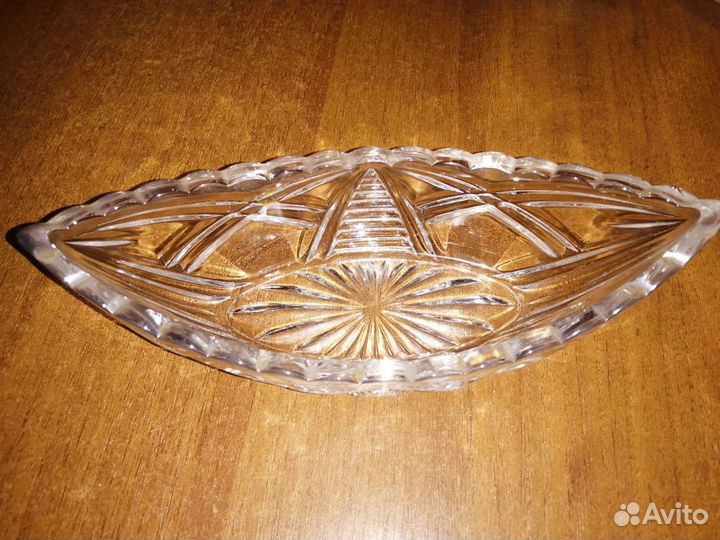 Конфетница хрустальная