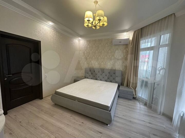 3-к. квартира, 98 м², 5/12 эт.