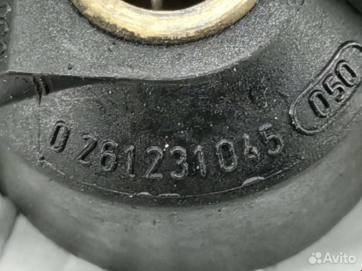 Датчик детонации Volkswagen Golf 3 2000 030905377C