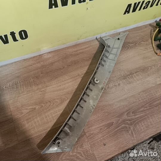 Пластик передней левой стойки Geely MK 1