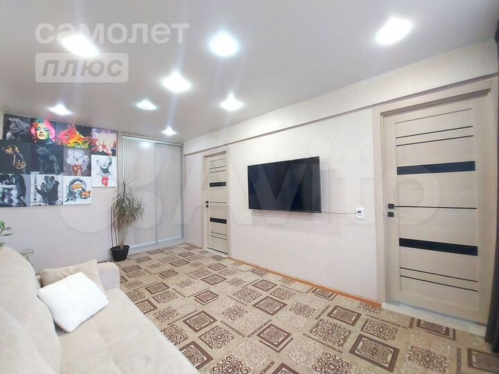 4-к. квартира, 60 м², 5/5 эт.