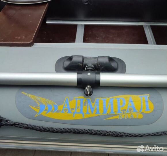 Надувная лодка Адмирал 305