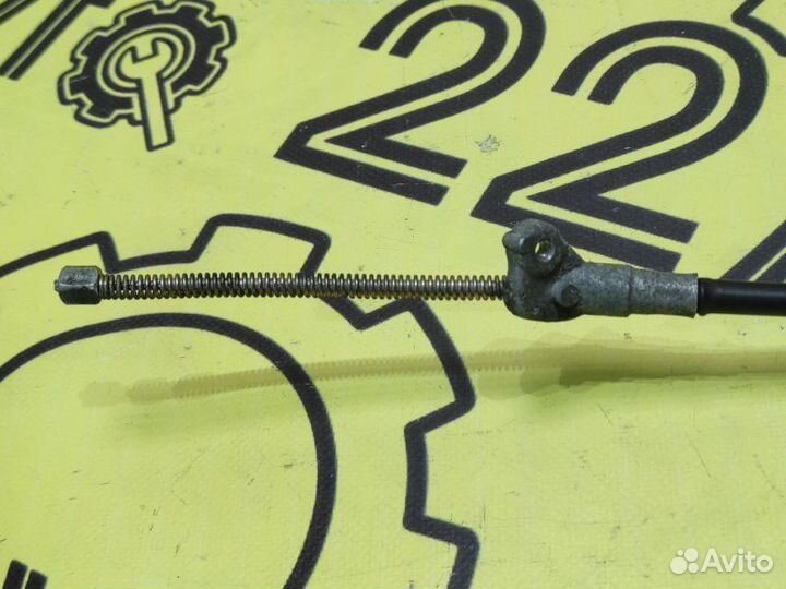 Трос стояночного тормоза задний правый Toyota