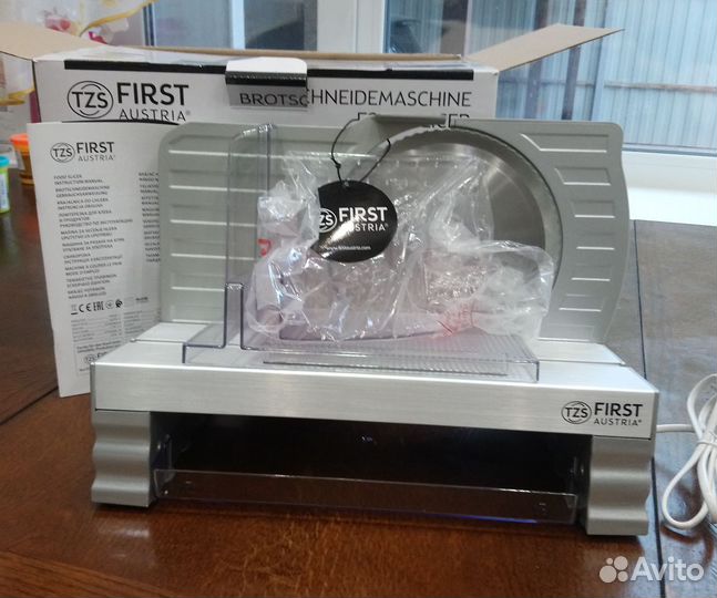 Ломтерезка электрическая First Austria FA-5110-3