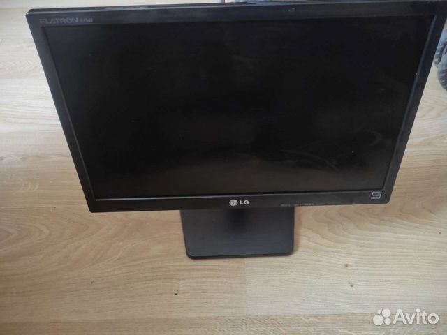 Монитор LG