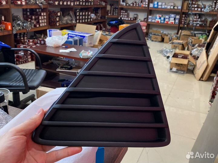 Решетка бампера Ford Focus 3