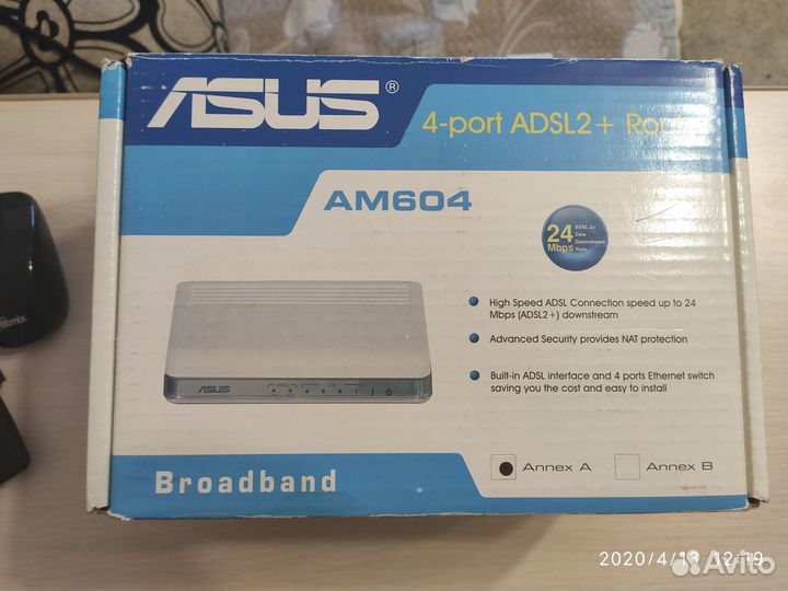 Router Asus AM604