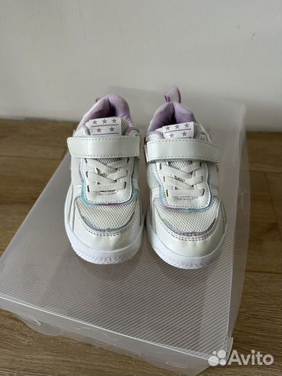 Кроссовки для девочки 25