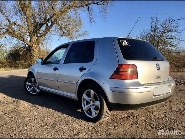 Volkswagen Golf 1.6 МТ, 2000, 298 000 км