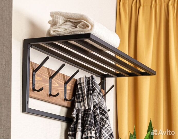 Вешалка с крючками