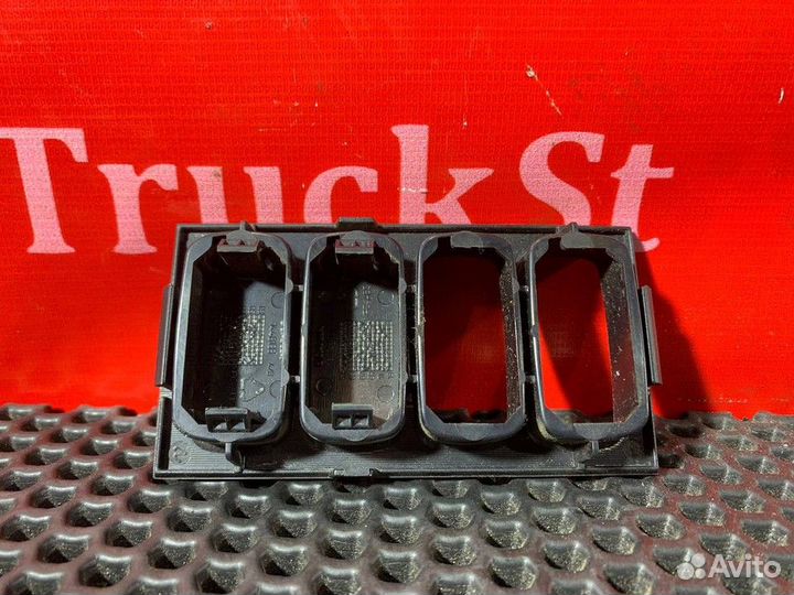 Рамка кнопок Scania 5-series