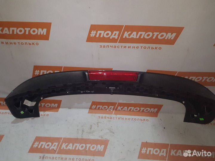 Спойлер крышки багажника Ford Focus 3 BM51A44210B