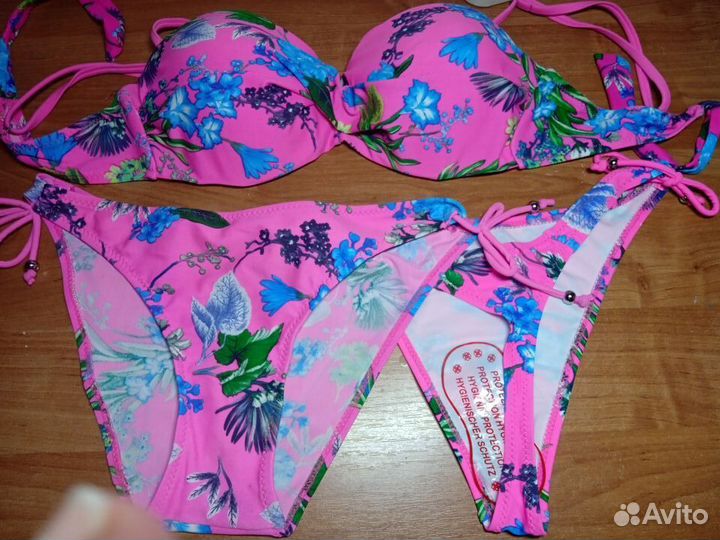 Купальники раздельные 2 шт.- размер 44 и 46