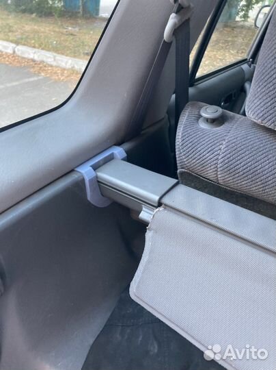 Крепление шторки багажника honda cr-v rd1