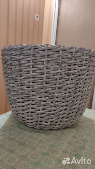 Кашпо из ротанга