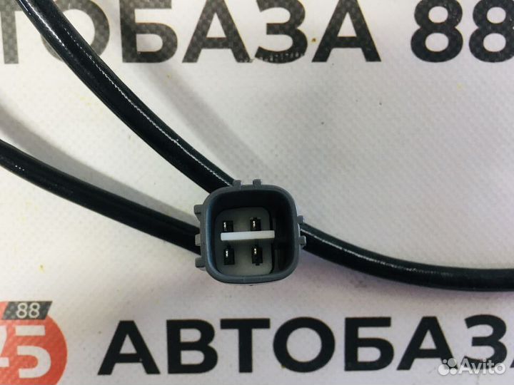 Датчик кислородный Toyota 89465-20A40 ZRT265