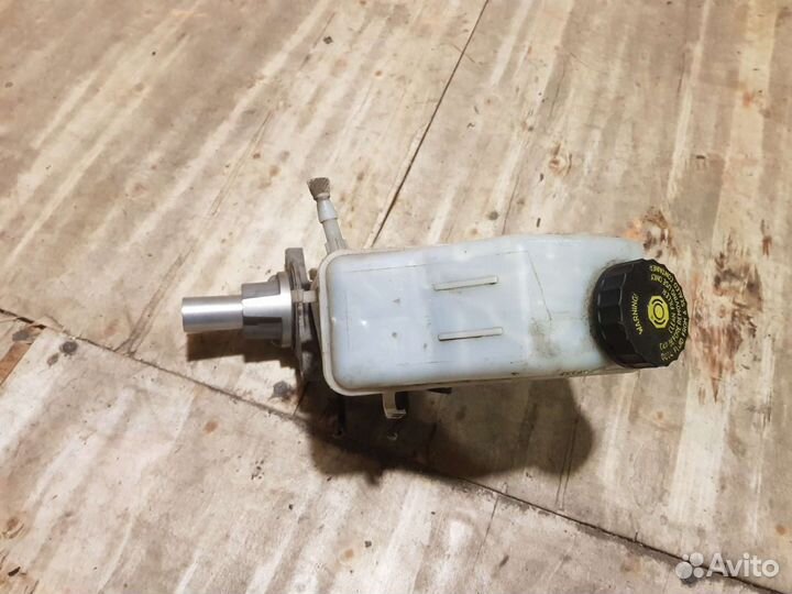 Главный тормозной цилиндр Opel corsa D