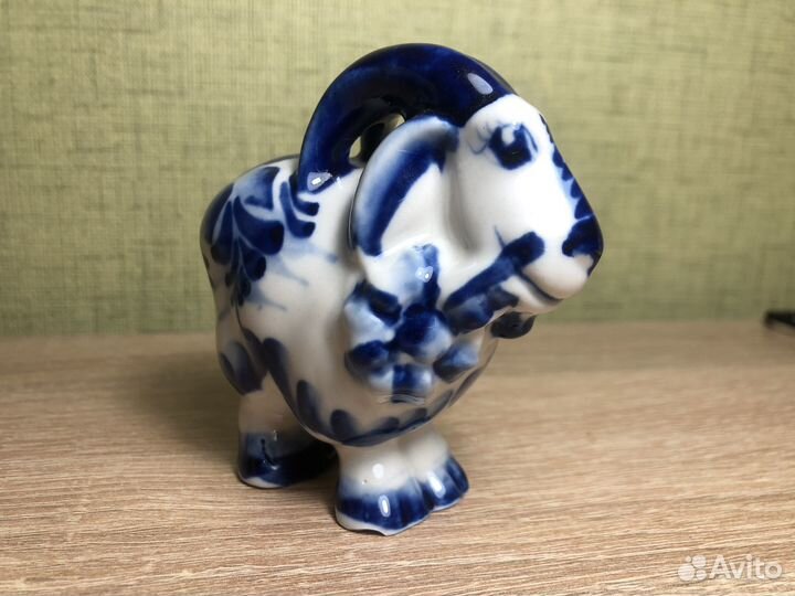 Статуэтка козел