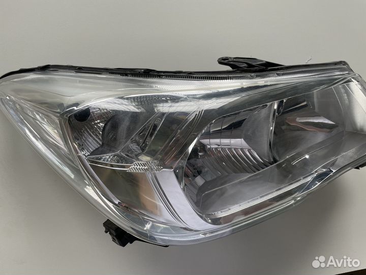 Фара передняя правая от Subaru Forester 4 SJ 2014