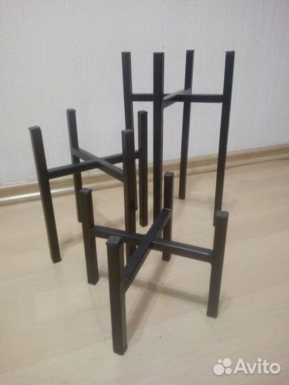 Подставка для цветов в стиле лофт