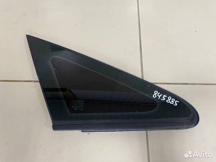 Стекло двери передней правой форточка Opel Zafira B 2005-2012