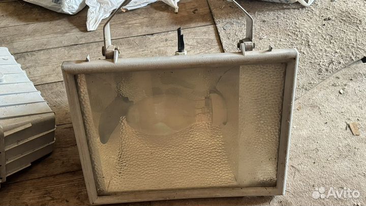 Прожектор уличный