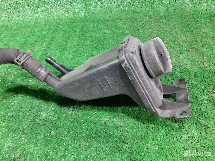 Бачок гур Audi A4 B7 (2004—2009)