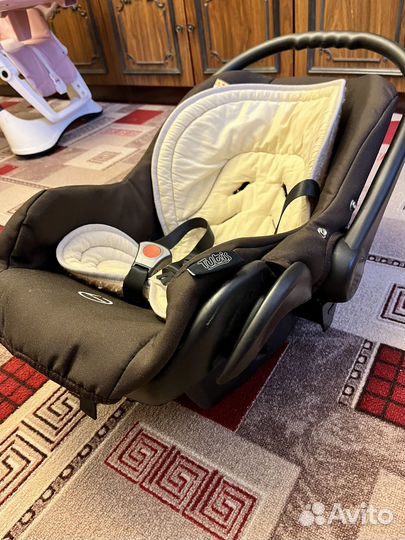 Коляска zippy classic 3 в 1