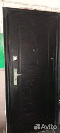 Дверь входная металлическая