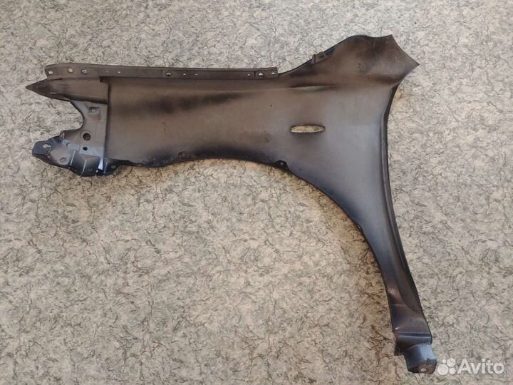 Крыло правое переднее