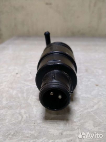 Моторчик омывателя Ауди а6с4 100с4