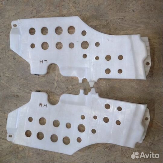 Кронштейн Toyota Camry 2.5 2017